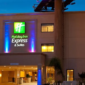 Holiday Inn Express Hotel & Suites Woodland Hills By Ihg